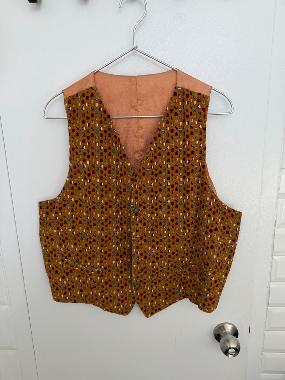 Vintage buttoned Mens Silk Waistcoat , Size Large